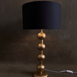Table-lamp-REA